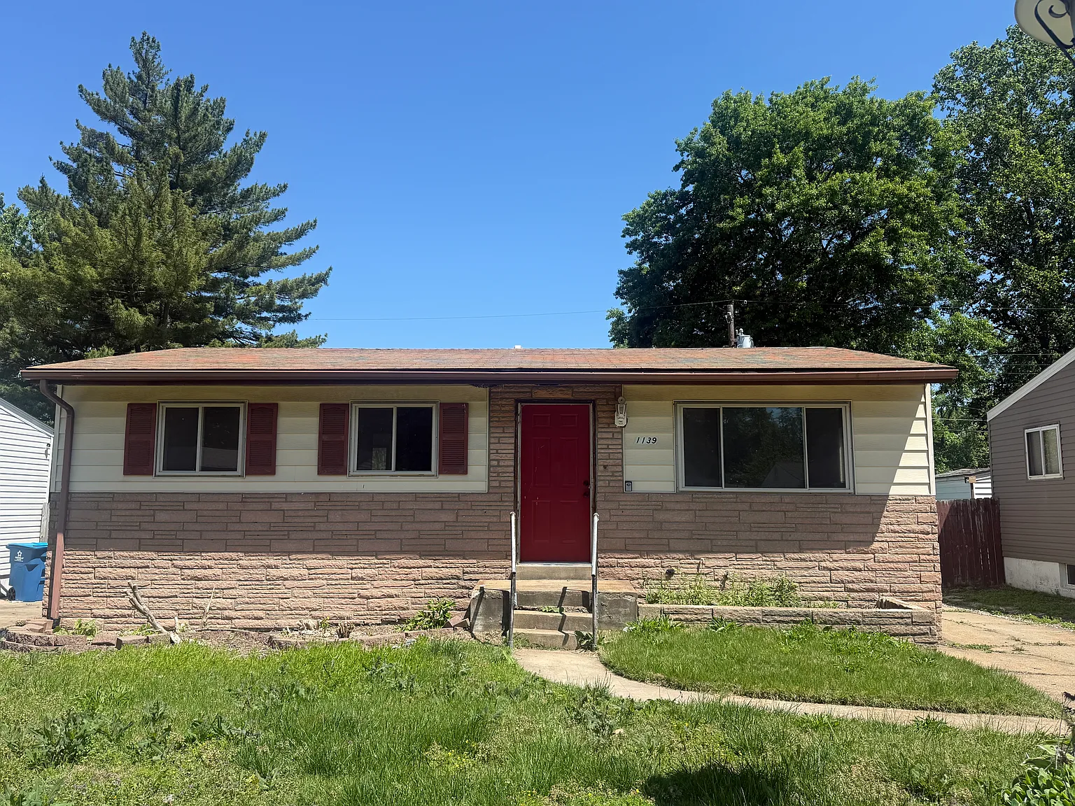 1139 Congress Ave Saint Louis MO 63138 — Photo 1
