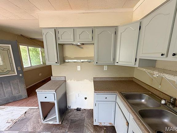4th image of 5599 Anna Lee Dr