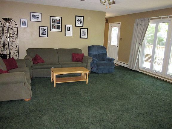 3rd image of 803 Greenway Dr