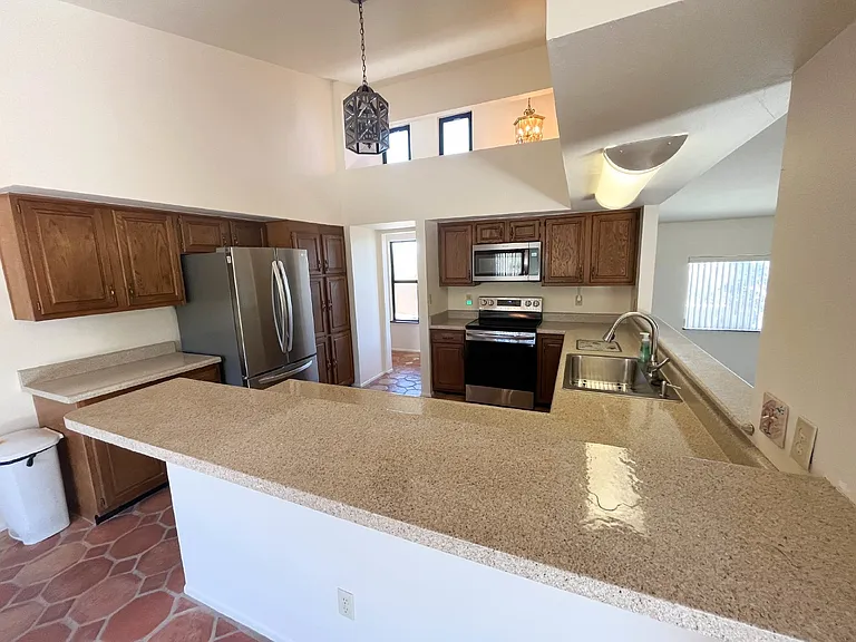 1711 N Placita Tuberia — Photo 8