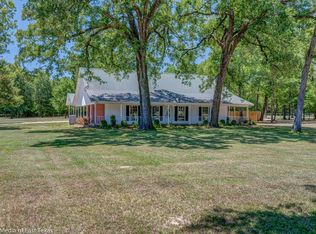 1061 Roper Rd, Lufkin, TX 75904