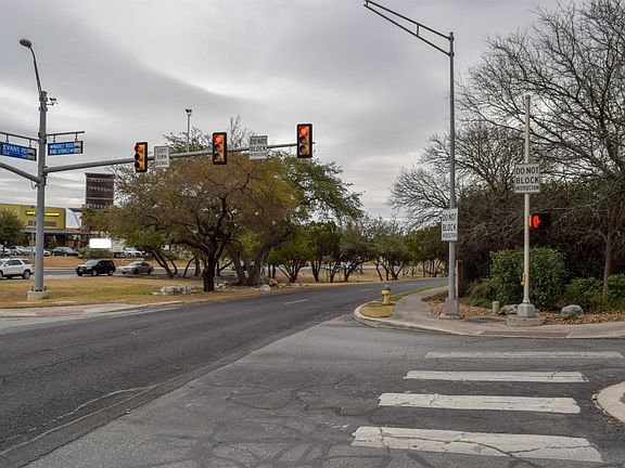 4th image of 20429 Wild Springs Dr