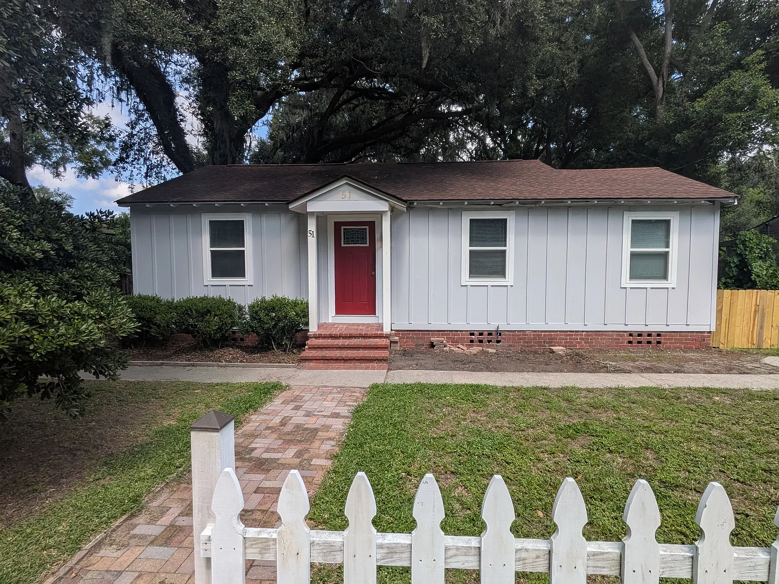 3 bed, 1384 sqft, $2,800 — Photo 1