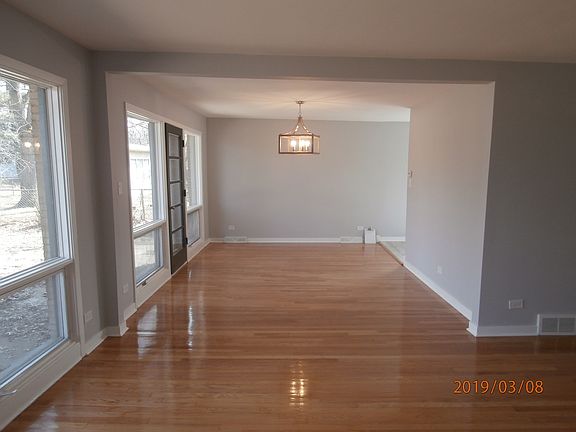 3rd image of 20325 Kedzie Ave