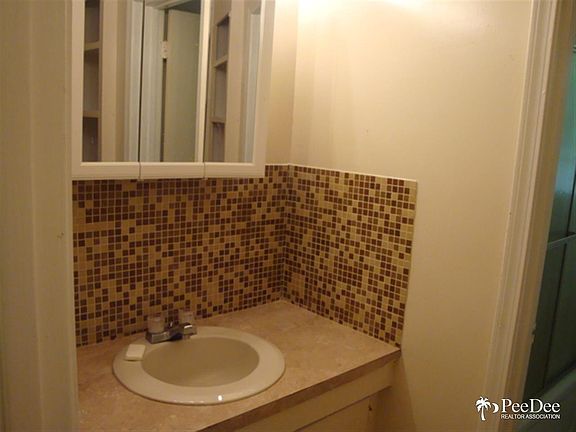 5th image of 411 E Glendale Dr