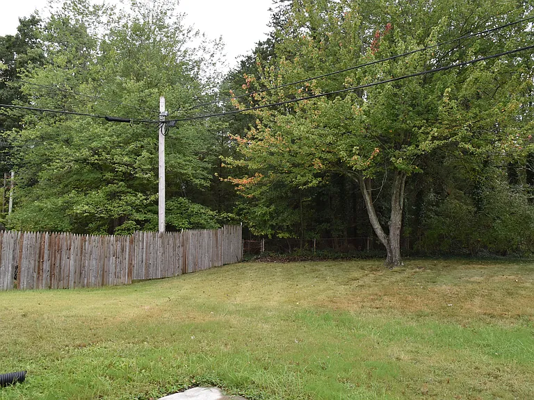 303 Rivermont Dr — Photo 22