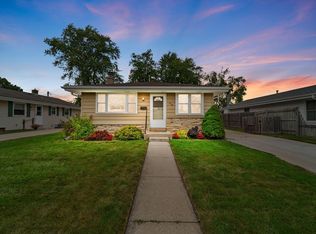 720 South St, Racine, WI 53402
