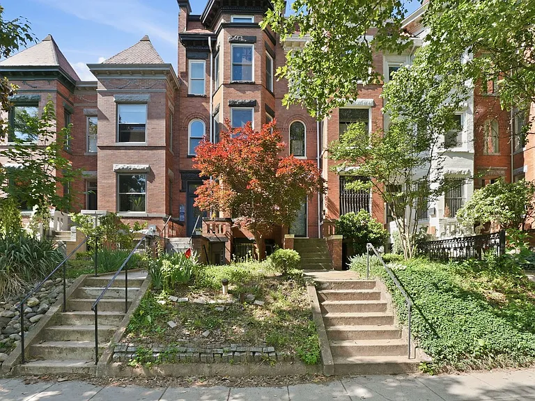 1841 Monroe St NW — Photo 23