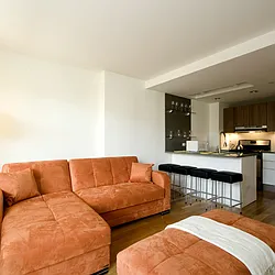 Rented by Rennit Inc.