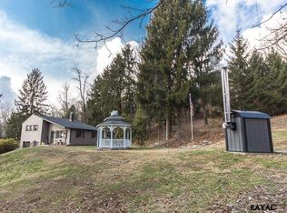 5479 Rambling Ln, York, PA 17406