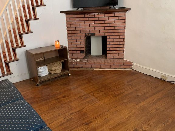 2nd image of 1140 Beech St