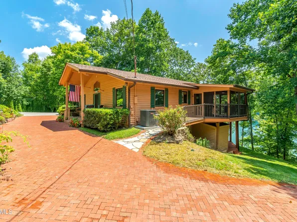 1137 Lakeview Dr, Sharps Chapel, TN 37866