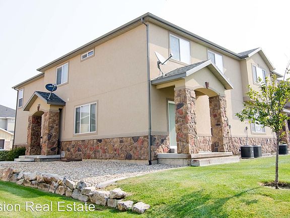 5th image of 3181 W Desert Lily Dr