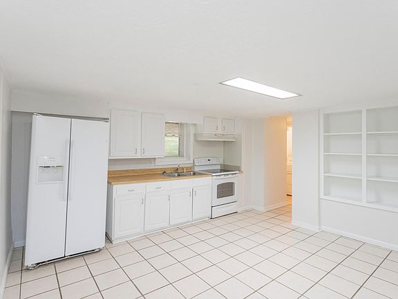 4th image of 501 E Old Hickory Blvd