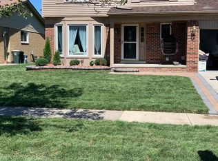 42486 Bishop Rd, Canton, MI 48188