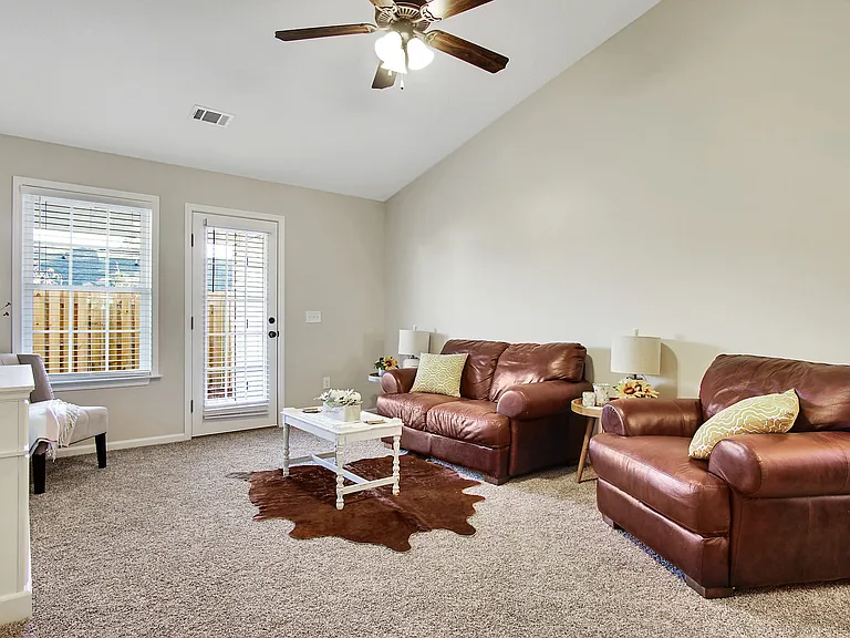 564 Deerchase Ct — Photo 21