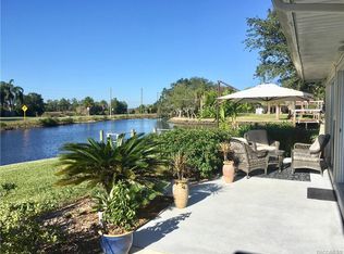 11587 W Kingfisher Ct, Crystal River, FL 34429