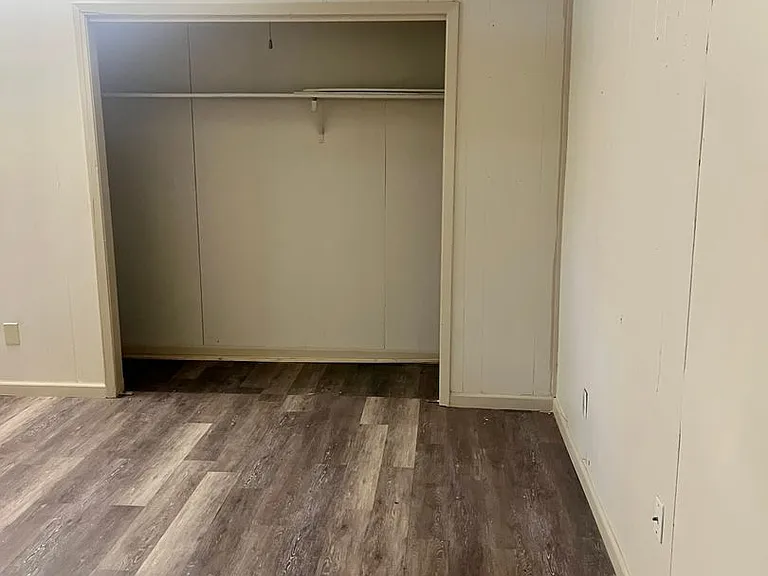 1011 Walnut St — Photo 18