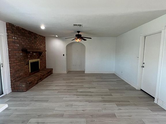 2nd image of 3543 W Charleston Ave