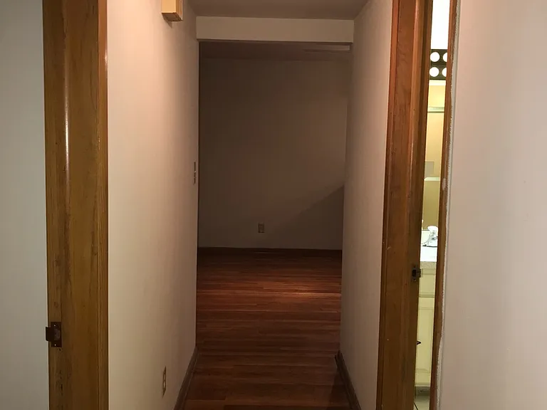 70 W Northwood Ave — Photo 92