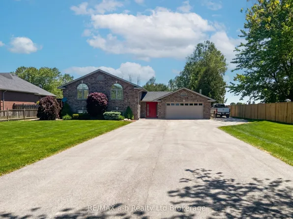 6744 Hacienda Rd, Malahide, ON N5H 2R5