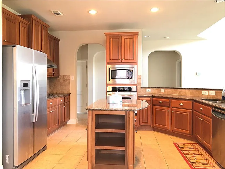 2684 Salorn Way — Photo 4