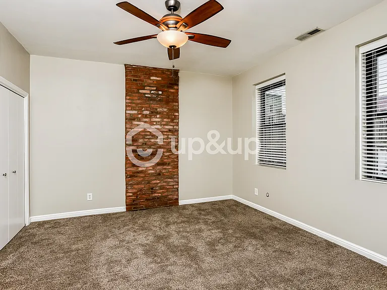 919 Allen Ave #R — Photo 11
