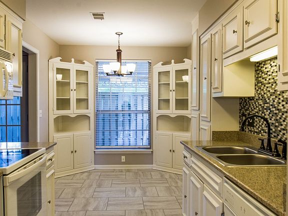 4th image of 163 Boxwood Dr