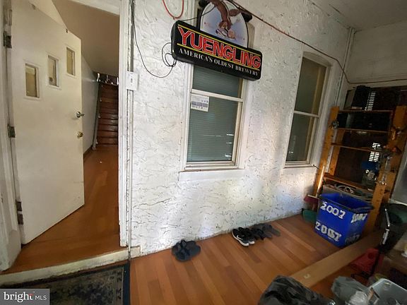 2nd image of 2007 E Cumberland St