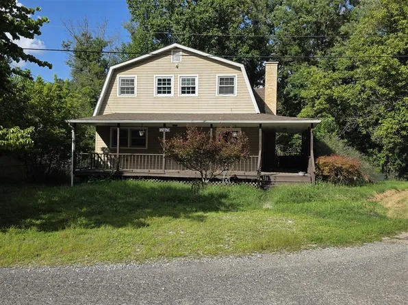 7176 Depot Rd, Belspring, VA 24058