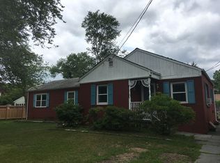 16 Maplewood Ave, Fairfield, NJ 07004