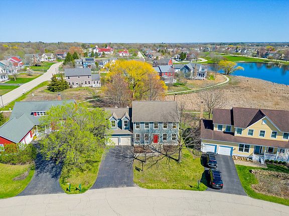2nd image of 1385 Calamus Ln