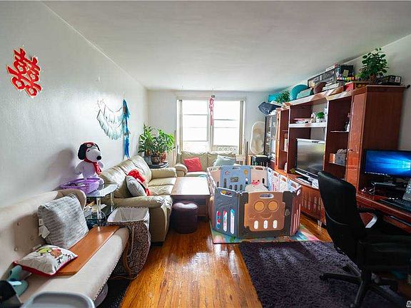 5th image of 97-07 67th Ave APT 5E