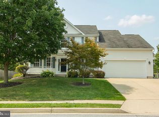 242 Hobbitts Ln, Westminster, MD 21158