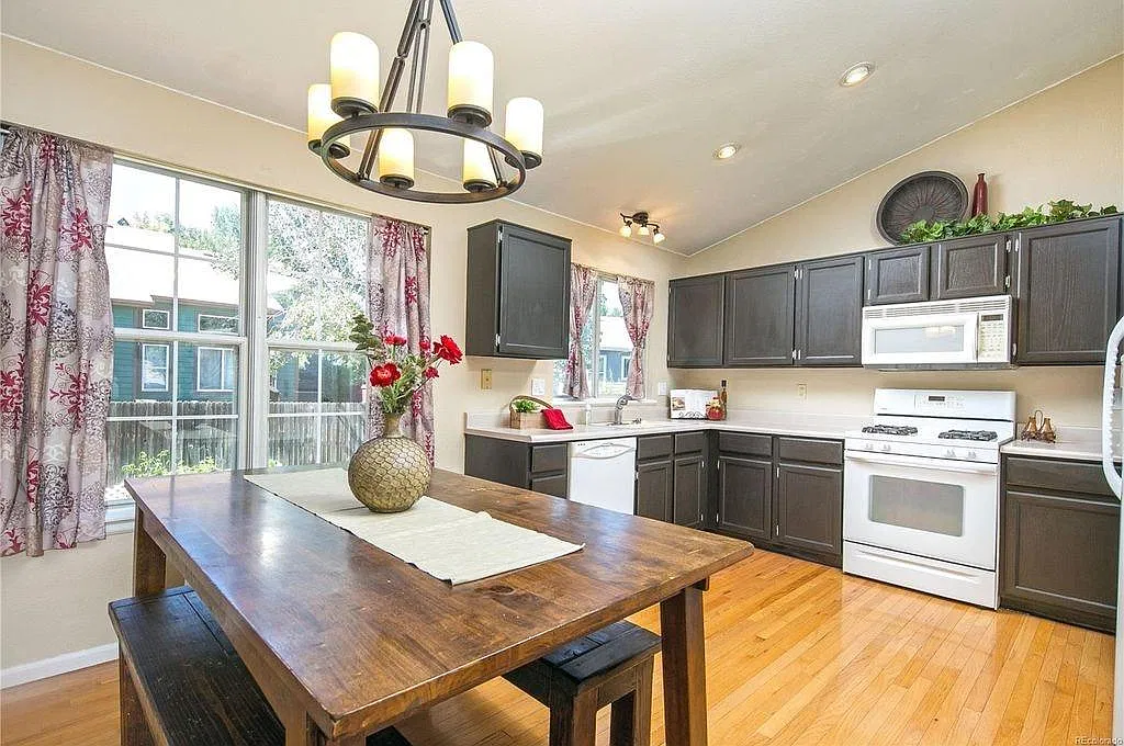 12249 Sunflower Street — Photo 3