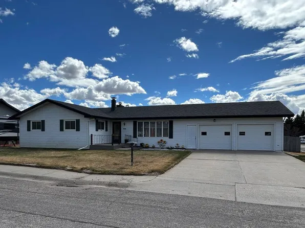506 Lincoln Way, Lusk, WY 82225