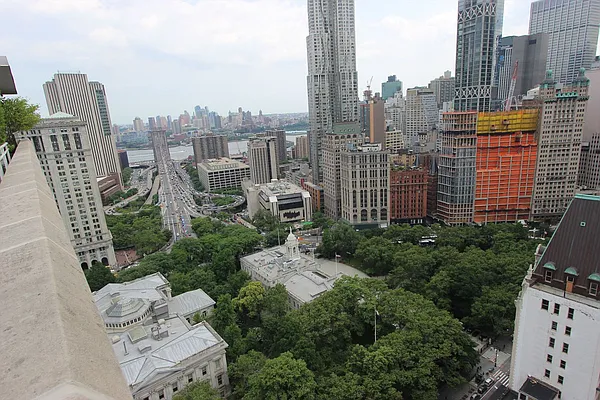 Sold by Corcoran | media 14