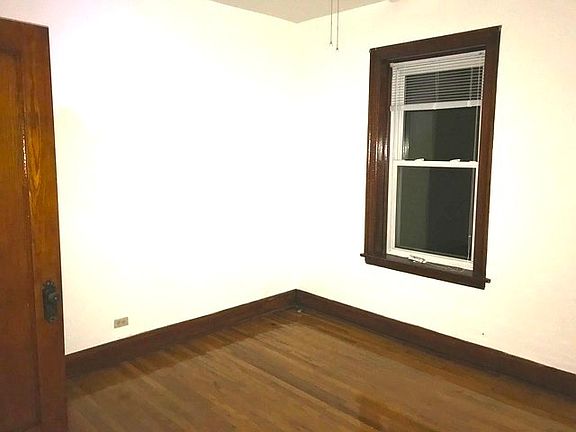 3rd image of 2208 N Talman Avenue # Top Floor