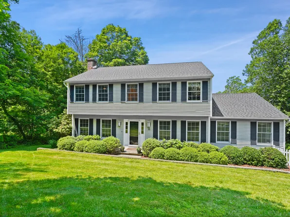 35 Cedar Vale Drive, New Milford, CT 06776