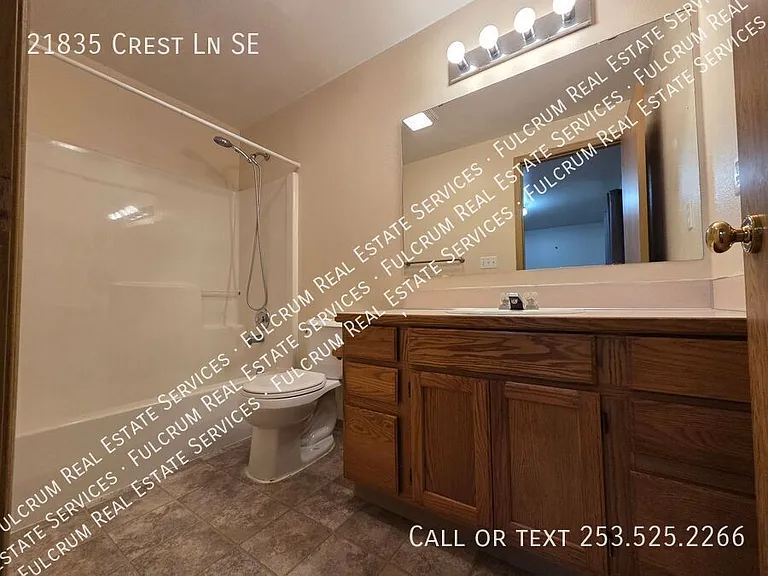 21835 Crest Ln SE — Photo 21