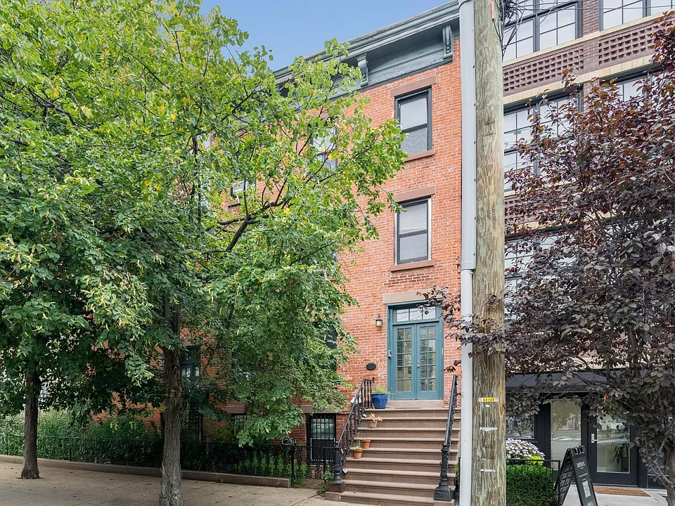 18 Bright St #C1