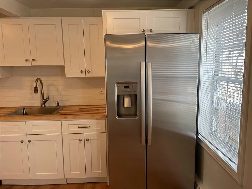 2 bed, 1000 sqft, $2,650 — Photo 4
