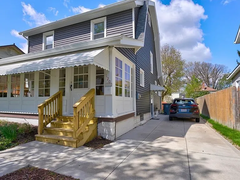 1200 Lily St — Photo 3