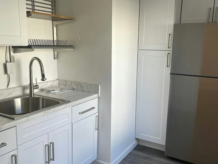732 Ventura Pl #7 — Photo 14