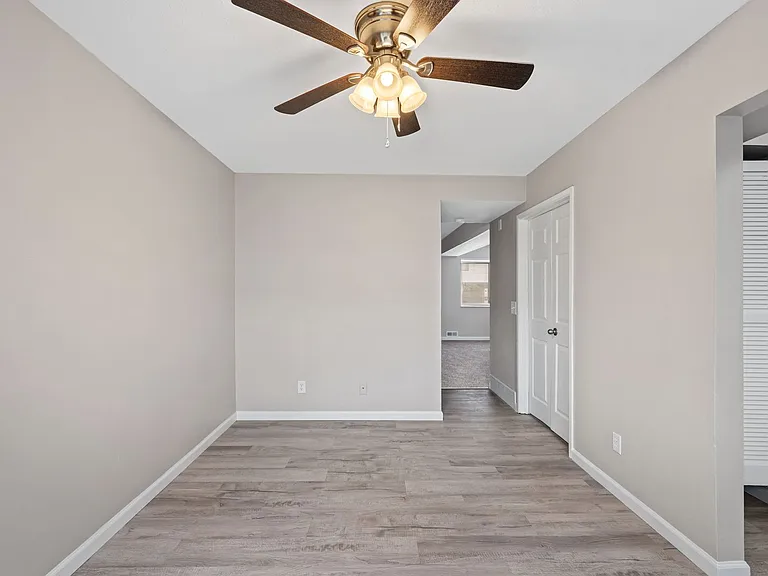 Village Square Townhomes — Photo 13