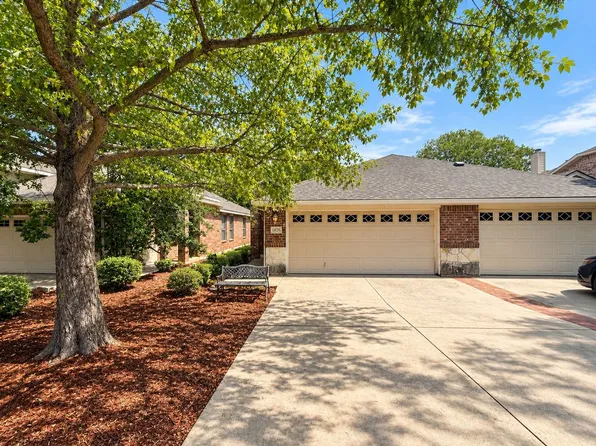 1426 Ravenwood Dr, Mansfield, TX 76063