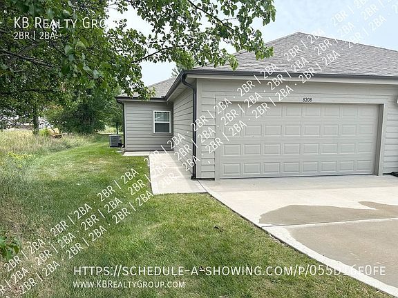 3rd image of 8208 SE 6th St