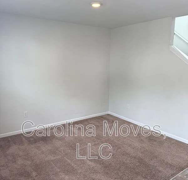 649 Millsgate Cir — Photo 6