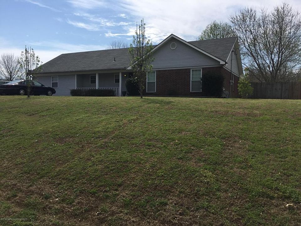 1st image of 905 Reed Rd