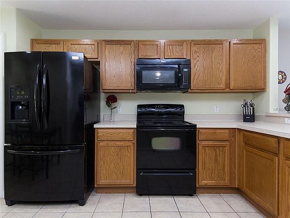 4th image of 1097 Suffragette Cir